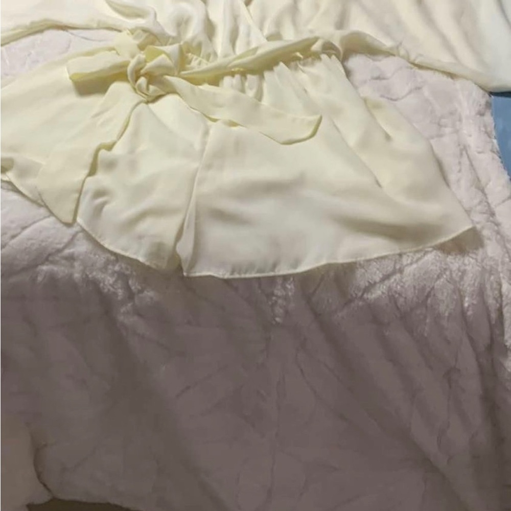 Romper - Picture 2 of 2